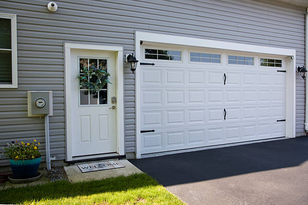 24/7 Emergency Garage Door Panel Replacement experts in Little Walnut Village, NM